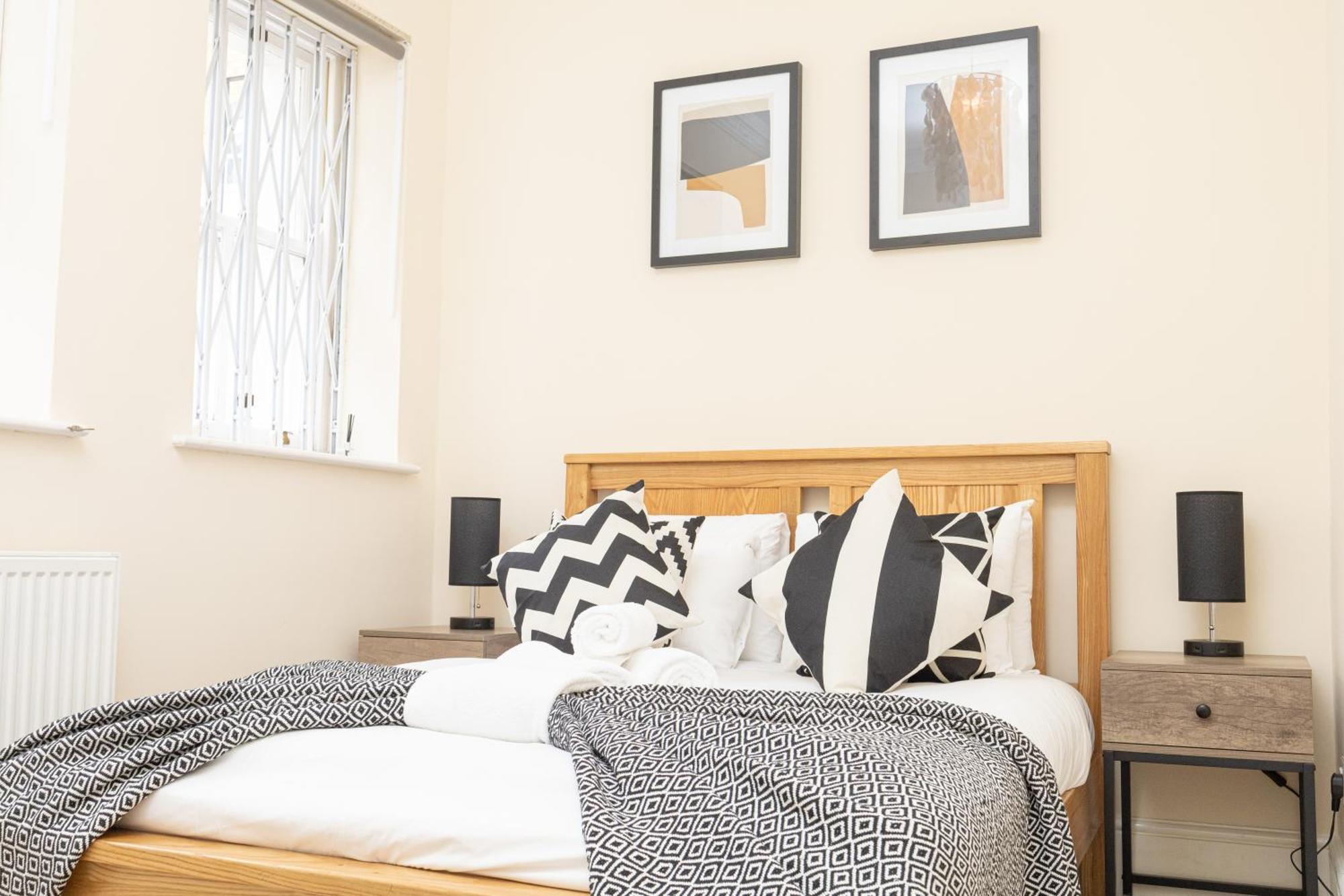 Luxury 3Bedroom Apartment In Thames-Side London Living Zewnętrze zdjęcie